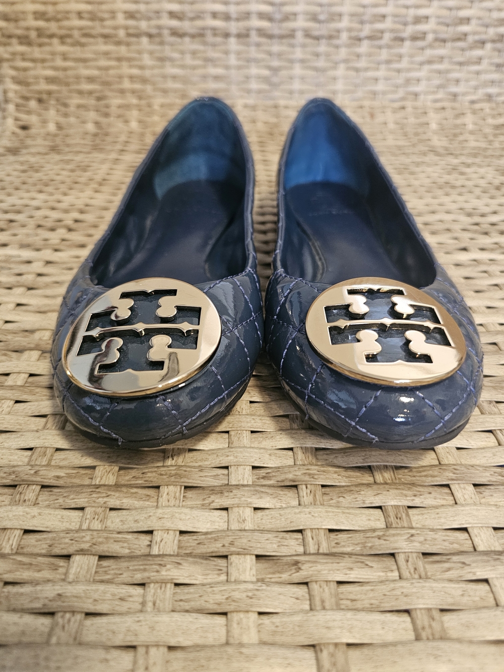 Tory Burch Navy Patent Leather Logo Ballet Flats - Picture 3 of 8